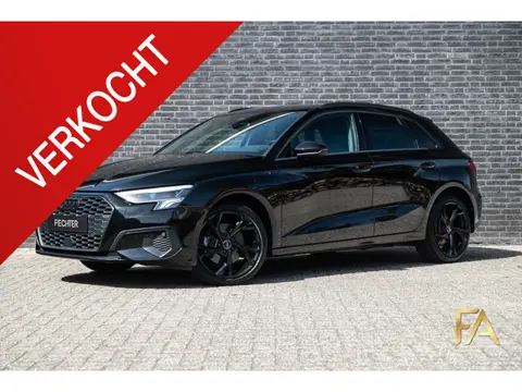 Audi A3 Sportback 40 TFSI e S Line 18Inch|Fullblack|Sportstoelen