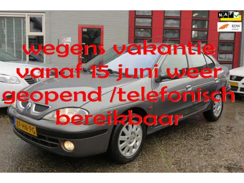 Renault Mégane 1.6-16V sedan. AUTOMAAT , AIRCO, PDC