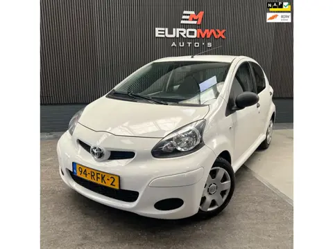 Toyota Aygo 1.0-12V Now NAP - Elektr.ramen - Airco.