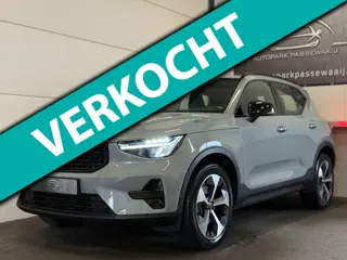Volvo XC40 2.0 B3 Ultra Dark 2WD Pano, ACC, Apple Carplay, Trekhaak, Virtual Cockpit, Keyless, 19", 