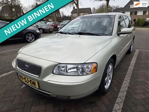 Volvo V70 2.4 Edition I LEUKE AUTO RIJDT EN SCHAKELT GOED
