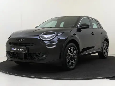Fiat 600 1.2 Hybrid Urban | Camera | Climate control | Navigatie | Carplay |