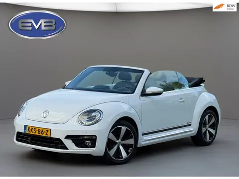 Volkswagen Beetle Cabriolet 1.2 TSI Design BlueMotion, achteruitrijcamera, sport leder, stoelverwarm