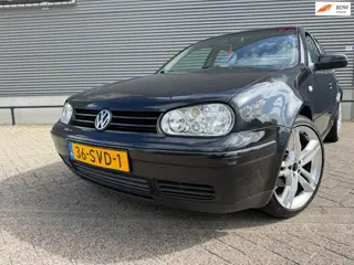 Volkswagen Golf 2.0 Highline