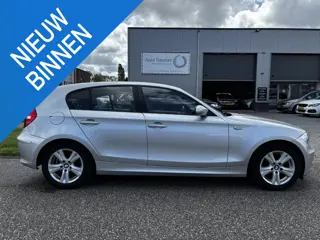 BMW 1-serie 118i High Executive 6 versnellingen, PDC, complete onderhoud!!!