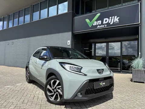 Toyota Aygo X 1.0 VVT-i CVT Envy Cabriotop Navi Camera Keyless Pdc