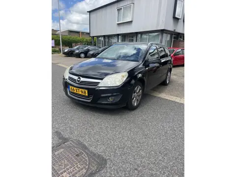 Opel Astra Wagon 1.6 Temptation Airco. Prijs is inclusief een nieuwe Apk keuring.