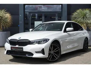 BMW 3 Serie 318i Sportline High Executive 157pk Navigatie/Apple-Android/Cruise