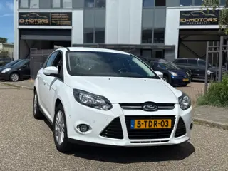 Ford Focus 1.0 EcoBoost Edition Luxe uitvoering trekhaak clima