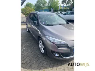 Renault Mégane Estate 1.2 TCe Bose|NL AUTO|TREKHAAK|112DKM|BOSE|NAVI|CLIMA|