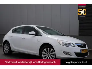 Opel Astra 1.6 180pk Turbo Automaat/ Cosmo/ Parkeersensor/Dealeronderh.
