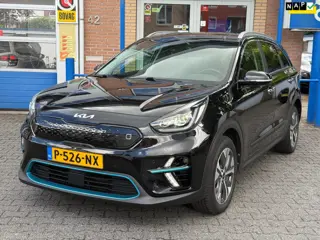 Kia E-Niro DynamicPlusLine 64 kWh | BTW | Panoramadak | Parkeersens. V+A+Camera | Stoelverwarming + 