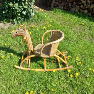 rotan hobbelpaard