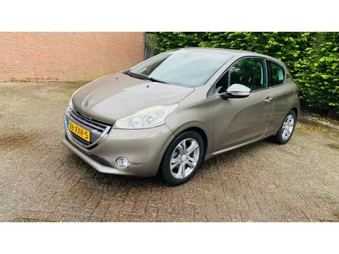 Peugeot 208 1.4 VTi Allure