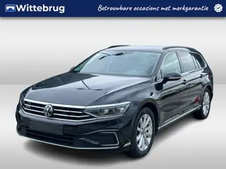 Volkswagen Passat Variant 1.4 TSI PHEV 218pk GTE DSG Automaat Stoelverwarming / Parkeersensoren / Na