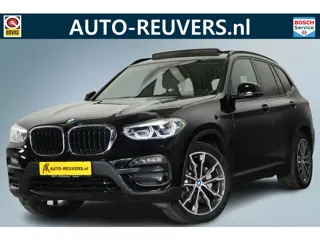 BMW X3 xDrive30e / Panorama / Navi / HUD / Keyless / Carplay / DAB
