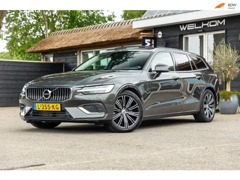 Volvo V60 2.0 T8 Twin Engine AWD Inscription Panoramadak I Leder I Adaptive Cruise I Pilot Assist I 