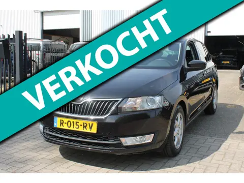Skoda Rapid Spaceback 1.4 TSI Greentech Elegance Bsn. Navi Clima Cruise!