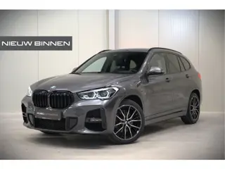 BMW X1 xDrive25e High Executive Edition M Sport | Stoelverwarming | Trekhaak | Parkeersensoren | Nav
