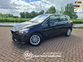 BMW 2-serie Active Tourer 218i Essential Clima navi cruise PDC trekhaak