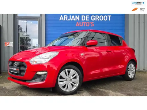 Suzuki Swift 1.2 90PK Airco Camera Carplay® 1ste eigenaar LM velgen