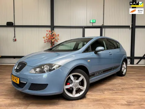 Seat Leon 1.6 REFERENCE / ZEER NETTE STAAT / NWE APK!