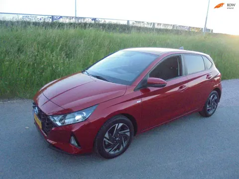 Hyundai I20 Hyundai i20 1.0 Benzine Hybrid automaat airco lmv Camera
