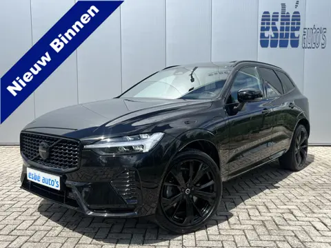 Volvo XC60 2.0 T8 455 pk Plug-in hybrid AWD Ultimate Black Edition Trekhaak Panoramadak Bowers en Wi