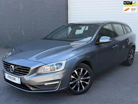 Volvo V60 1.5 T3 Polar+ Dynamic AUTOMAAT/DEALERO-H/LEDER/STOELVERWARMING/