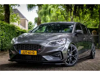 Ford Focus 2.3 EcoBoost ST-3 Bang & Olufsen Milltek Head Up