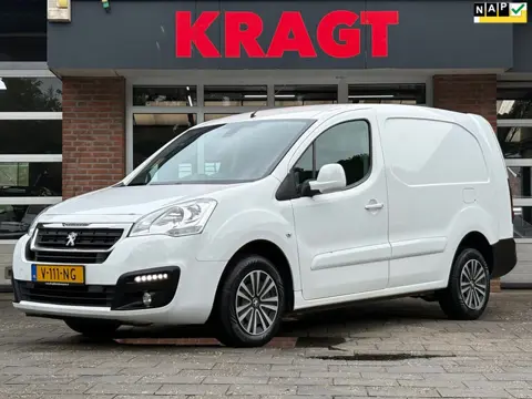Peugeot Partner 122 1.6 BlueHDi 100 L2 Premium Pack|NAP|AUTOMAAT|airco|cruise|apple carplay|parkeers