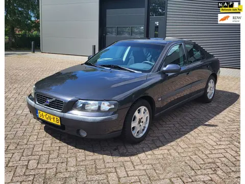 Volvo S60 2.4 Automaat, CruisC, Clima, Trekhaak, 02/27 APK!