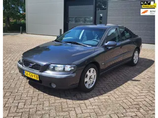 Volvo S60 2.4 Automaat, CruisC, Clima, Trekhaak, 02/27 APK!