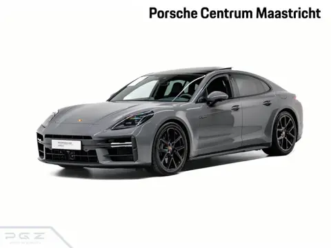 Porsche Panamera 4 E-Hybrid