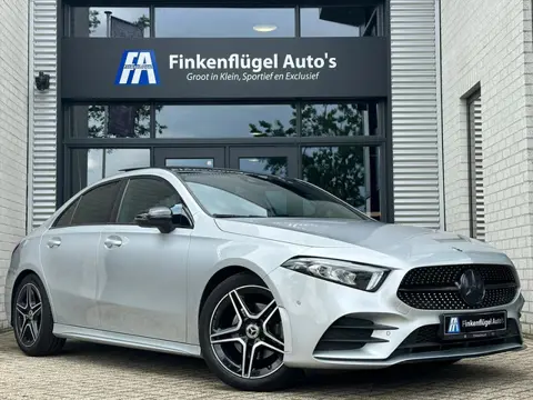 Mercedes-Benz A-klasse A180 Limo AMG-line NL-Auto |Pano |Camera |Cruise |Navi |