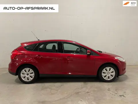 Ford Focus 1.0 EcoBoost Trend Navi Airco cruise C. PDC