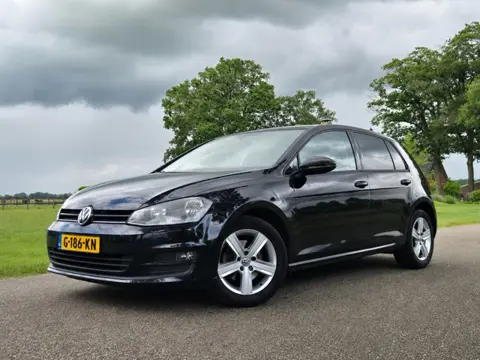 Volkswagen Golf 1.4 TSI Highline Nieuwe APK (bj 2013)