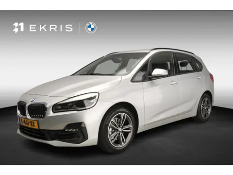 BMW 2 Serie Active Tourer 218i | LED | HUD | Trekhaak | Sportstoelen | Clima | PDC | DAB | Alu 17 in