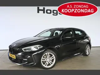 BMW 1-serie 118i High Executive Automaat M-Pakket Navigatie Carplay Dealer Onderhouden! Inruil Mogel