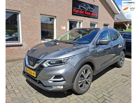 Nissan Qashqai 1.2 Tekna. Goed onderhouden o.a. nwe distributieketting. O.a. trekhaak, camera, navi,
