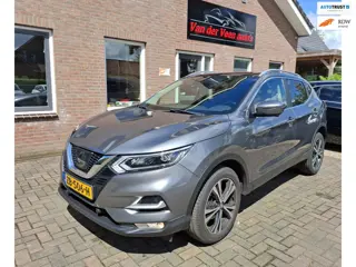 Nissan Qashqai 1.2 Tekna. Goed onderhouden o.a. nwe distributieketting. O.a. trekhaak, camera, navi,