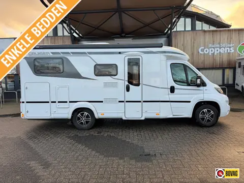 LMC Cruiser 646 G 2021 E&P + 140 PK!!!