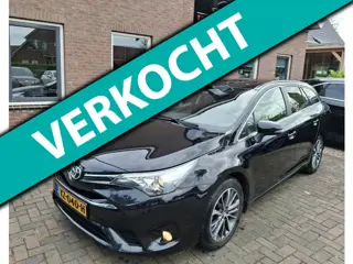 Toyota Avensis Touring Sports 1.8 VVT-i SkyView Edition. O.a. camera, bluetooth, cruise, navi, stoel