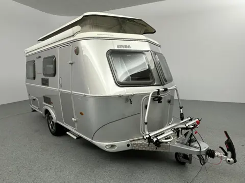 Eriba Touring Troll 540 GT Silver Cassetteluifel Mover