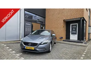 Volvo V40 T2