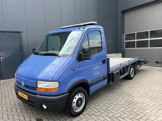 Renault Master T35 2.2dCi Oprijwagen (bj 2002)