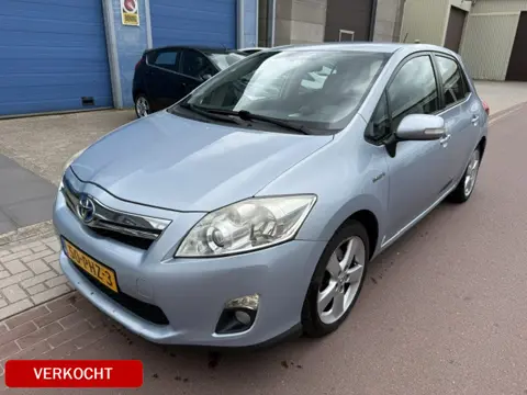 Toyota Auris 1.8 Full Hybrid Executive 2011 NAP + Boekjes Meest luxe uitvoering met koude airco, Nav