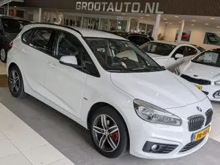 BMW 2 Serie Active Tourer 218i Corporate Lease Executive Automaat Airco, Cruise Control, Stuurbekrac