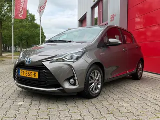 Toyota Yaris 1.5 Hybrid Executive / Automaat / Unieke km stand 29.221km / nwe banden en heel recent 
