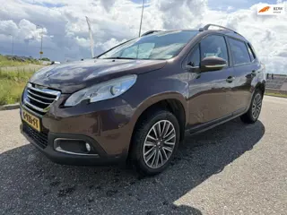 Peugeot 2008 1.2 PureTech Active Pack Premium Airco Navi PDC Trekhaak